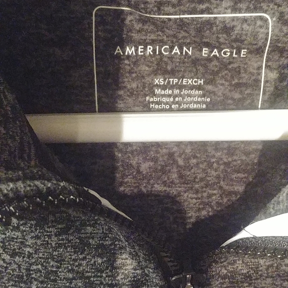 A&E jacket and joggers - Picture 3 of 8